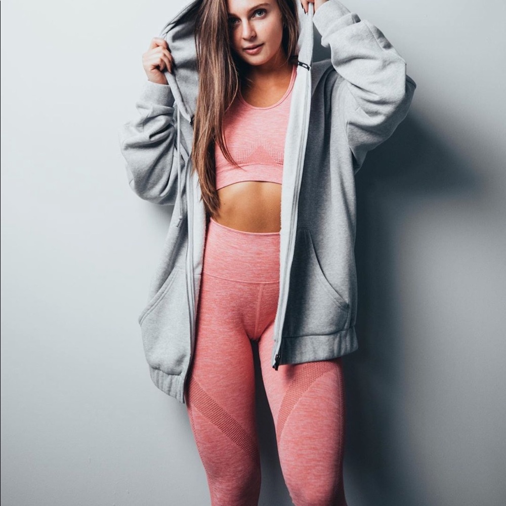 Alphalete Aero Leggings in pink